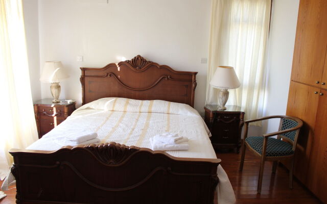 Villa Knossos