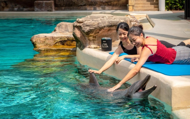 Resorts World Sentosa - Equarius Hotel