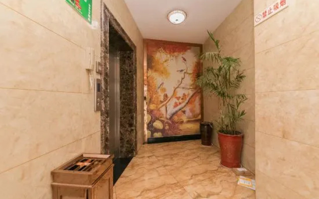 art star hotel