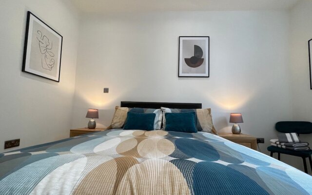 Central Nottingham Gem - Luxurious 2-bed Apartment