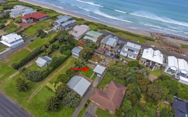 East Tempy - House & Bungalow