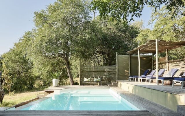 Victoria Falls River Lodge