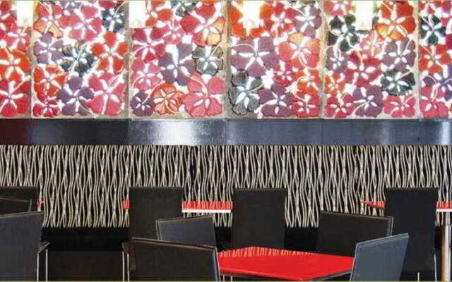 OYO 44310 Maninagar Residency