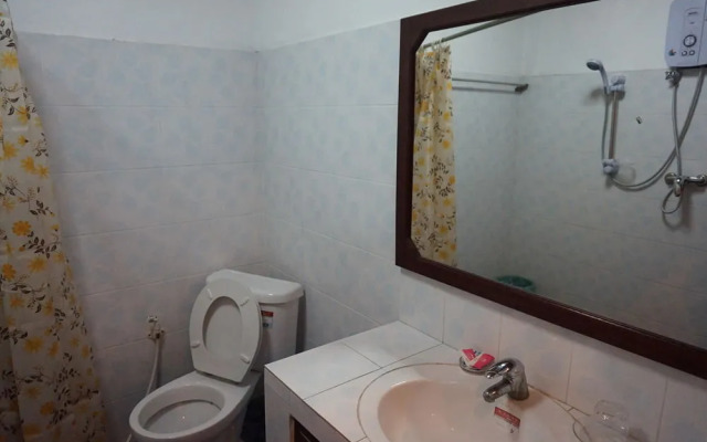 Sene Huaphanh Guest House