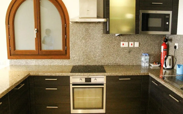 Coastal 2-bedroom Getaway