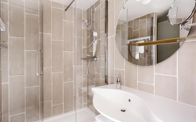 Aparthotel Adagio Leicester