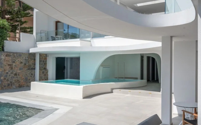 Mika Villas & Suites