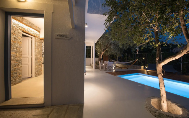 Evlalia Studios & Villas