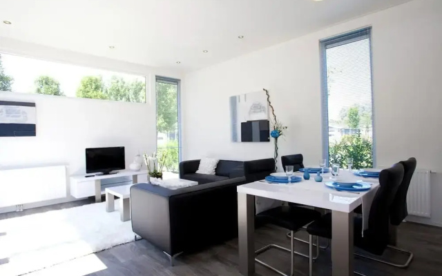 Modern Holiday Home in Velsen-zuid