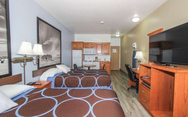 Super 8 by Wyndham Three Hills AB
