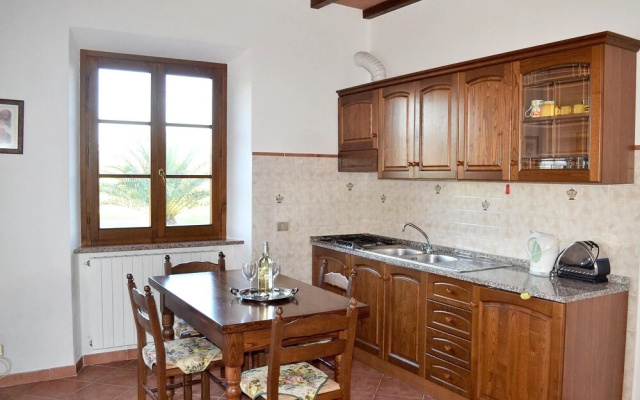 Apartment With one Bedroom in Volterra, With Wonderful Mountain View,