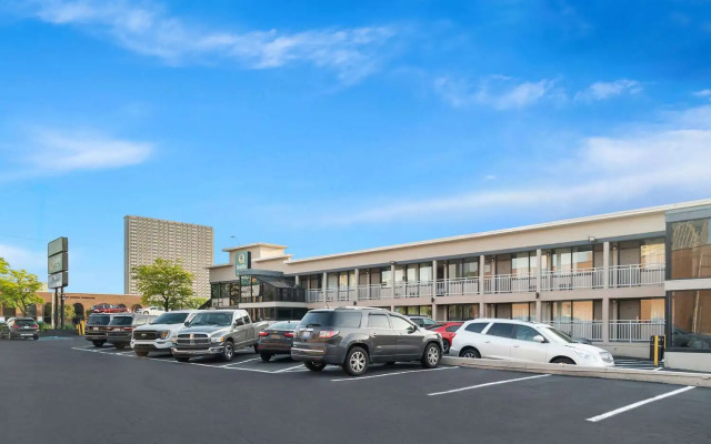 Quality Inn Detroit Downtown