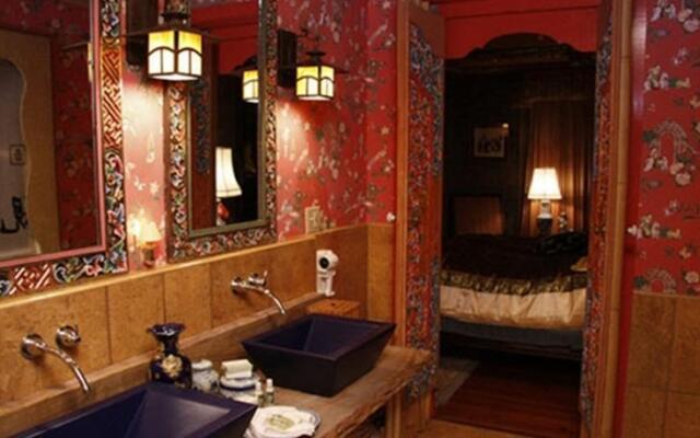 Seven Sisters Inn (A Historical Bed and Breakfast)