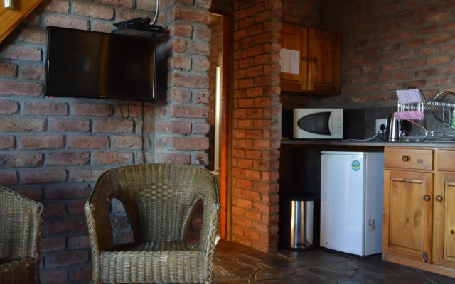 Teri Lemveli Lodge