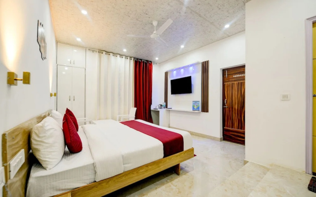 Hotel Shiva Lake Mussorrie