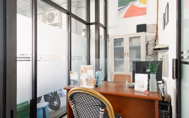 Mono Coliving Kertajaya, Surabaya