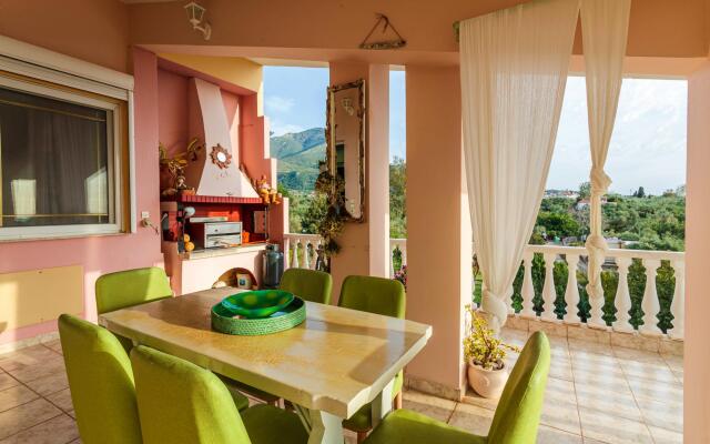 Beachfront luxury villa-Private pool,Garden Heaven