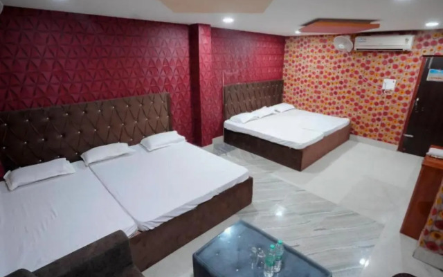 Oyo 91794 Hotel Parinay