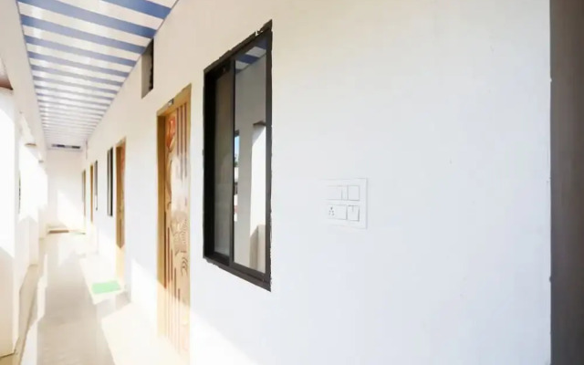 SPOT ON 62471 Hotel Hari Niwas