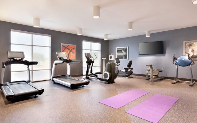 Four Points by Sheraton Fargo Medical Center