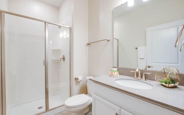 Stylish Home w/ Private Pool, 10 Min. From Disney!