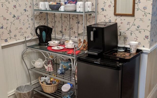 Benjamin Ellis House Bed & Breakfast