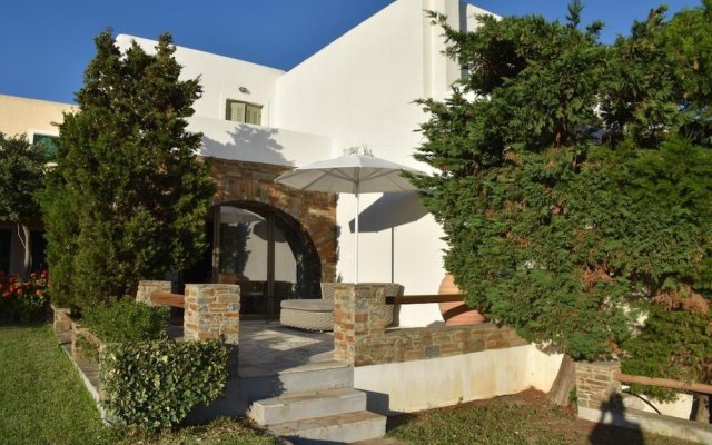 Andros 4 All Seasons Villas & Suites - Agios Petros