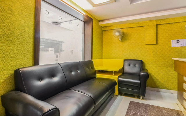 Flagship 74267 Hotel Maruthi Gandhi Park