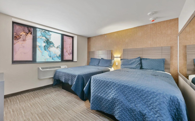 Casa Blanca Hotel Brooklyn