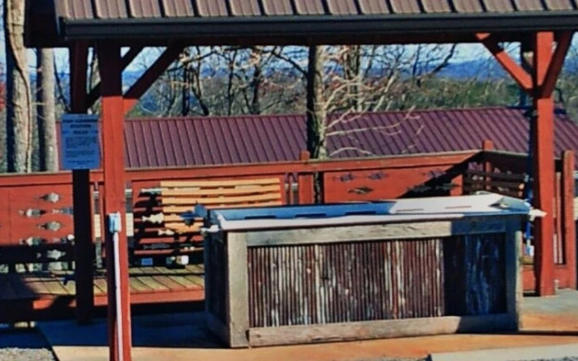 Timber Pointe Resort