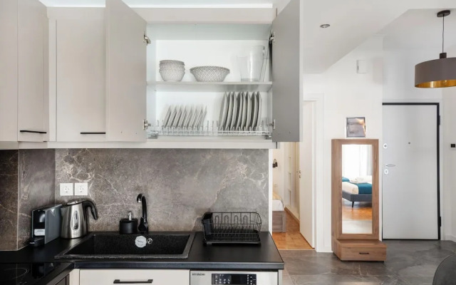 Glimmer 2-Bedroom Apartment in Athens