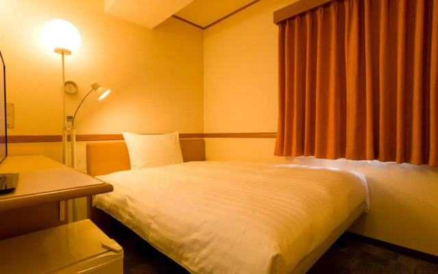 Toyoko Inn Okinawa Naha Asahibashi Ekimae
