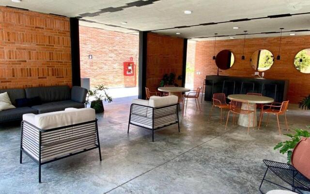 PH en piso 14, Mucha Seguridad Con Jacuzzi y Gym