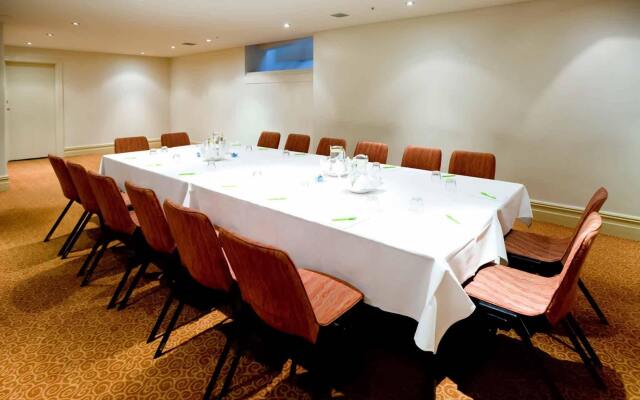 The Victoria Hotel Melbourne