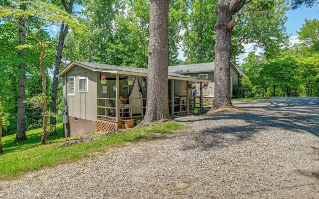 Pet-friendly Vacation Rental Cabin in Whittier