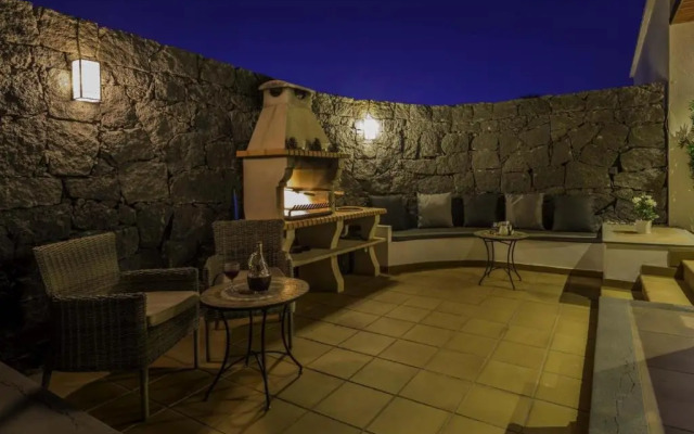 Villa Azure - LH122 By Villas Now Ltd