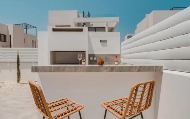 66 PER - Stay Villa Palm