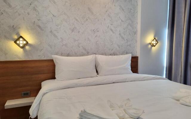 S3 Huahin Hotel