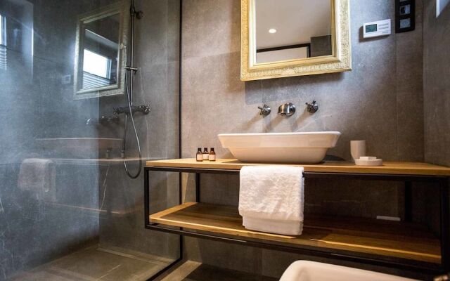 Vault Hotel