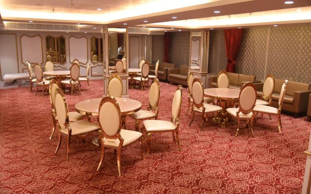 The Exotica Grand