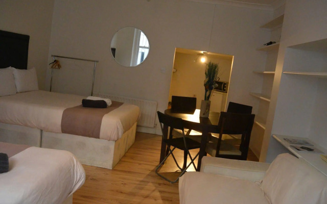 Hostel 7