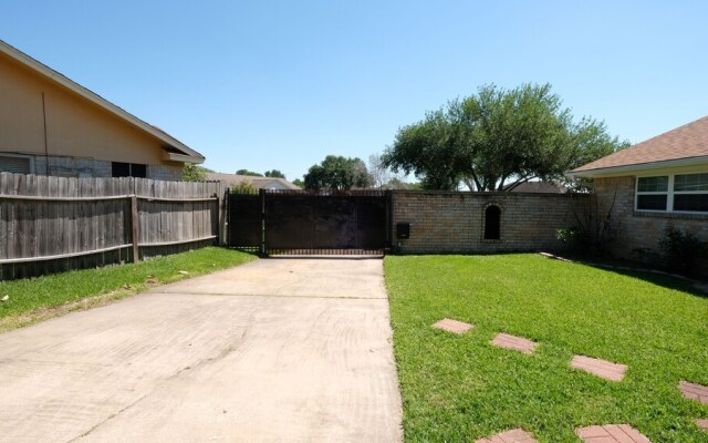 15214 Ridingwood Dr