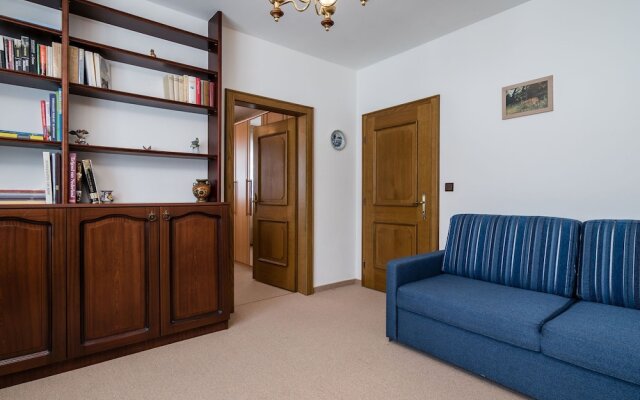 Holiday Home in Königsleiten With Terrace, Garden, Parking