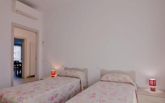 Palazzina Romani-Romani Holidays Apartments