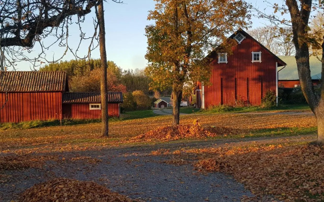 Skölvs Gård