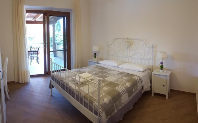 Bed and Breakfast La Corte degli Ulivi