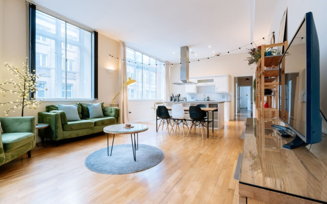 Bright 2BD Flat in Manchester