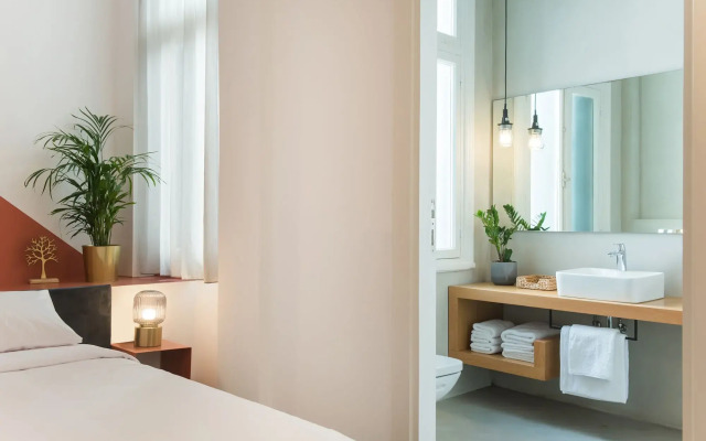 MONK Monastiraki Suites