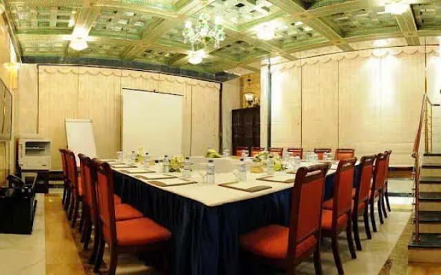 Comfort Inn Emirates