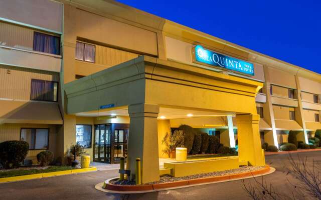 La Quinta Inn & Suites by Wyndham Albuquerque Journal Ctr NW